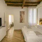 Trevi Little Palace #3 Apartament *