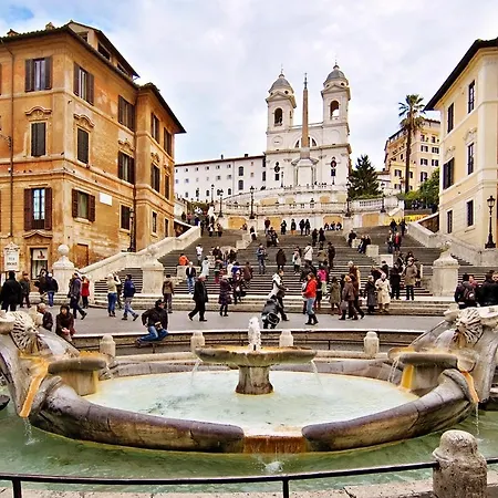 Trevi Little Palace #3 アパート