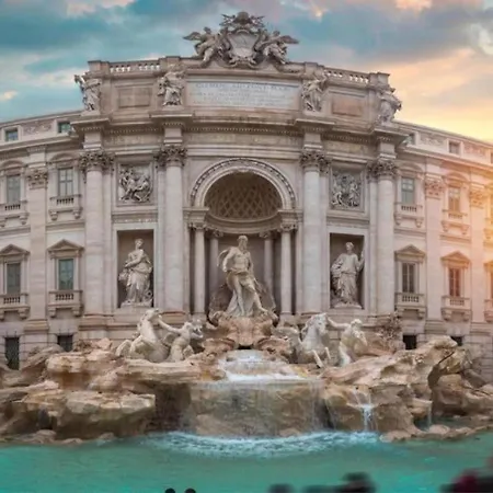 Trevi Little Palace #3 *