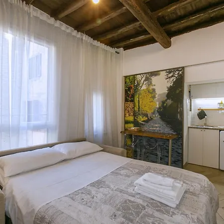 Trevi Little Palace #3 ローマ