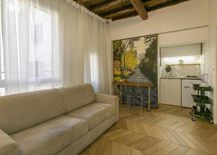 Trevi Little Palace #3